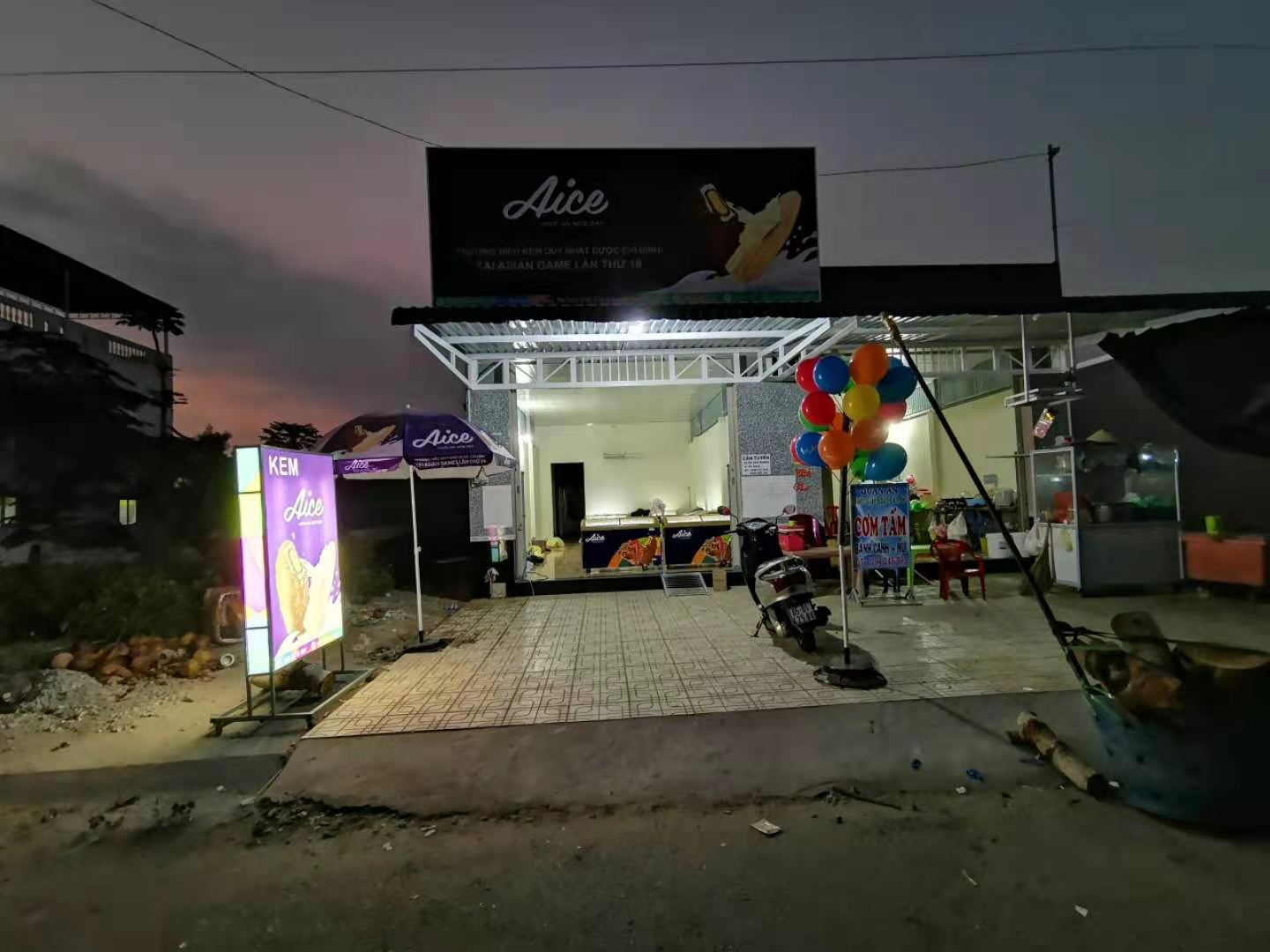 Hệ thống cửa hàng